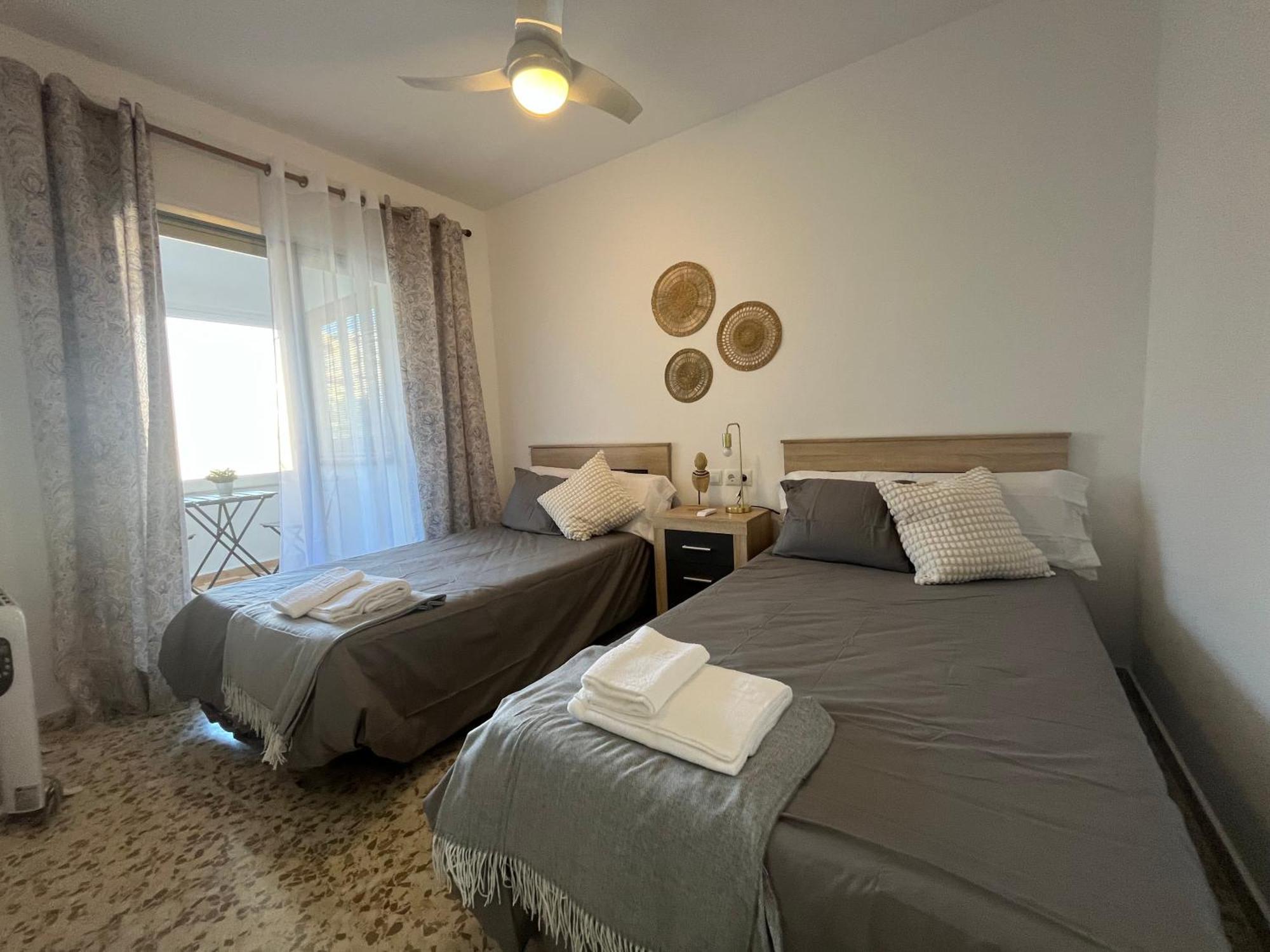 Love Rent4 Malaga Huelin מראה חיצוני תמונה