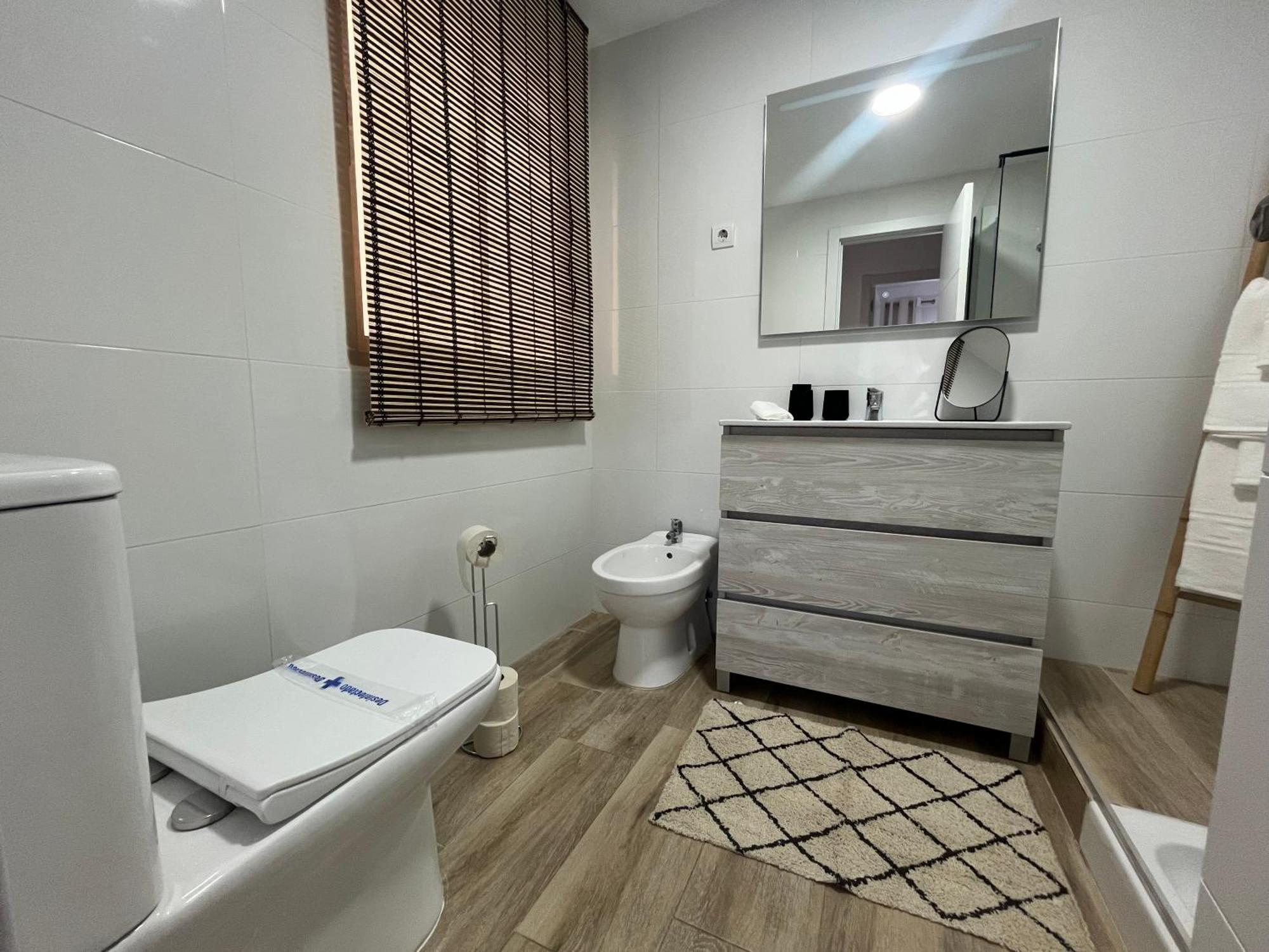 Love Rent4 Malaga Huelin מראה חיצוני תמונה